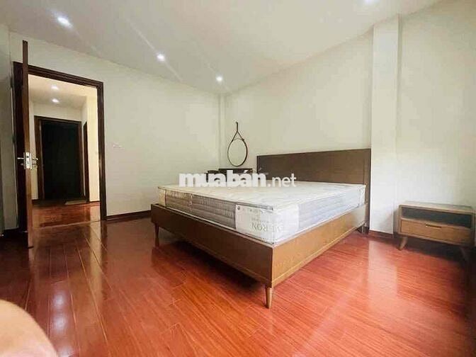 BÁN NHÀ PHỐ VÕNG THỊ TÂY HỒ DT 45 m x 5 tầng  ngõ nông xát phố gần hồ