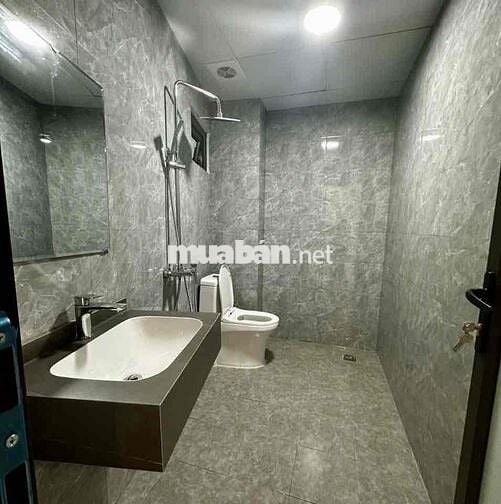 ĐA SỸ- NHÀ MỚI XÂY- GẦN PHỐ- GIAO THÔNG TIỆN
