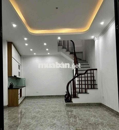 ĐA SỸ- NHÀ MỚI XÂY- GẦN PHỐ- GIAO THÔNG TIỆN