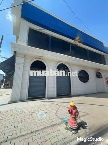 CĂN GÓC 2 MẶT TIỀN BÌNH TÂN . VỊ TRÍ ĐẸP . SHOW ROOM. ĐA NGÀNH NGHỀ