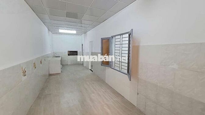 NHÀ MỚI SƠN SỬA, 90M2, 1T1L 3PN 2WC SÂN ĐẬU 10 XE MÁY, ĐƯỜNG BÌNH PHÚ