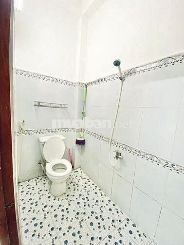 NHÀ ĐẸP TÂN PHÚ – HẺM XE HƠI – 41M² – 3 TẦNG – 4PN - Big C Tr Chinh