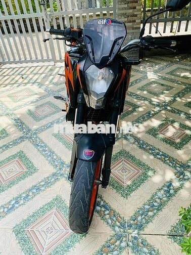 KTM duke 200