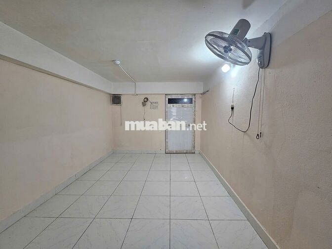 Studio cửa sổ trời gần Huflit có Thang Máy ngay vòng xoay Lê Đại Hành