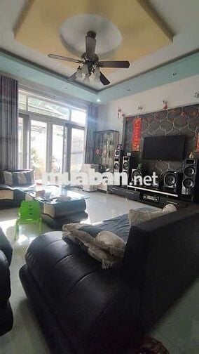5,750 Tỷ biệt thự 9 x 14 thị trấn nhà bè