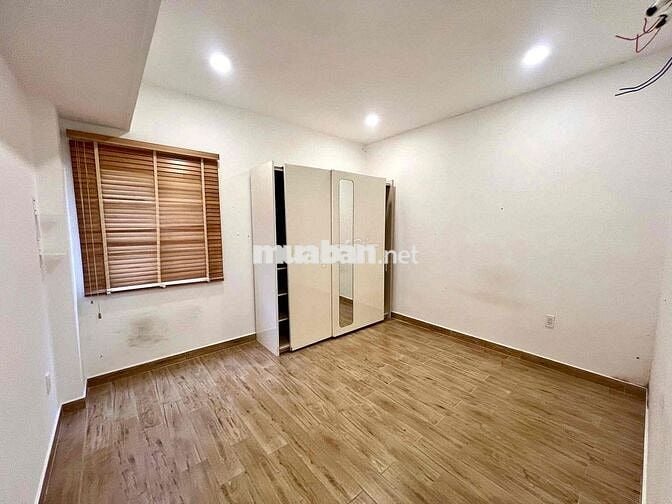 NGUYÊN CĂN 3PN3WC 3 TẦNG ST RỘNG FULL NT, GĐ Ở, SV GHÉP RẤT OK