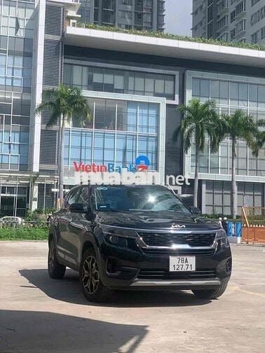 Kia Seltos 2022 Luxury 1.4 AT - 300000 km