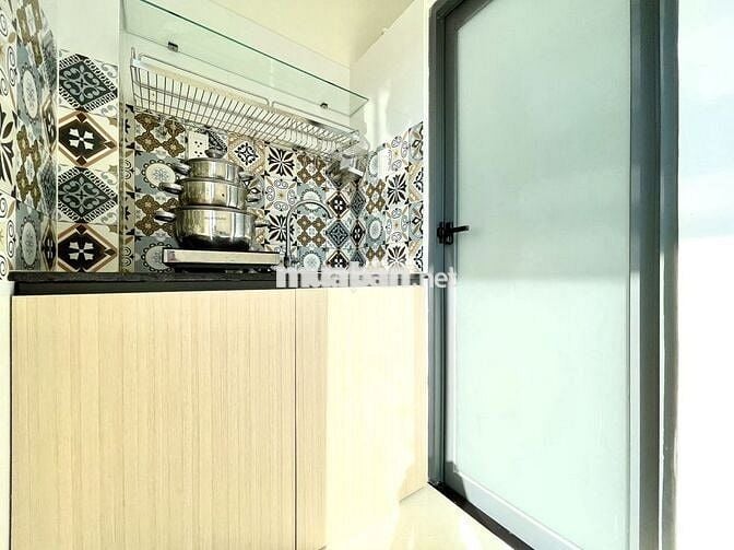 PHÒNG BAN CÔNG MỚI XÂY 4' ĐI CHỢ HÒA HƯNG