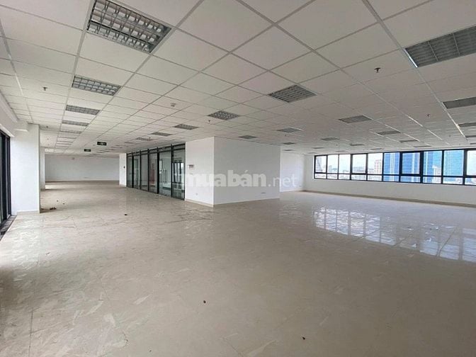  Cho thuê nguyên sàn văn phòng 330m² tầng 11 Tòa C1 Thành Công