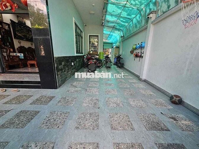 BÁN NHÀ 3MT DT 320M2 NGANG 16M NGAY CHỢ THỦ ĐỨC GIÁ CHỈ 53TR/M2