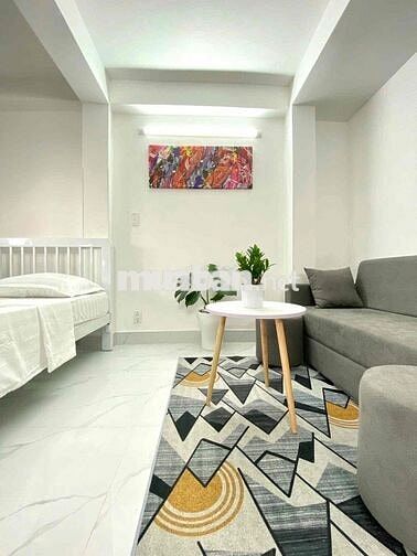 STUDIO BAN CÔNG SIÊU RỘNG 30M2 SÁT PHÚ MỸ HƯNG FULL NỘI THẤT