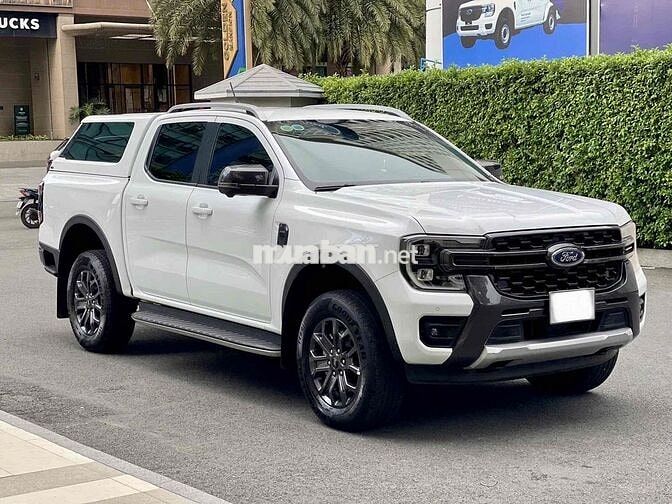 Wildtrak xe lướt bán tại hãng Ford cam kết chất xe