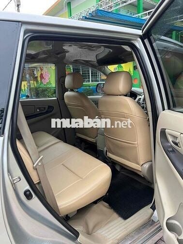Toyota Innova 2014 E - 98000 km