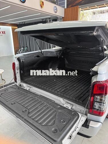 Bán tải Mitsubishi Trion 2.4 AT 2021