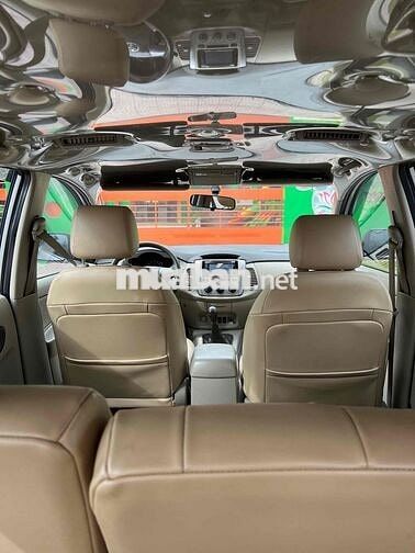 Toyota Innova 2014 E - 98000 km