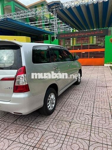 Toyota Innova 2014 E - 98000 km