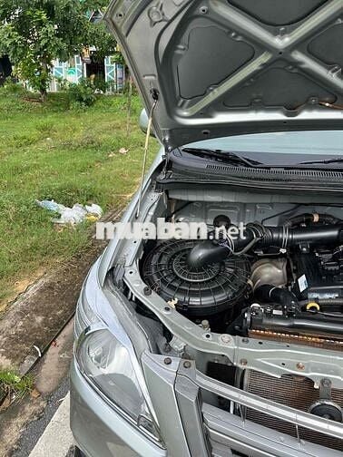 Toyota Innova 2014 E - 98000 km