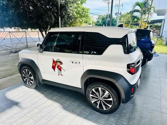VF3 Mua Pin 2025 Km 3000 Vô Nhiều Đồ Chơi