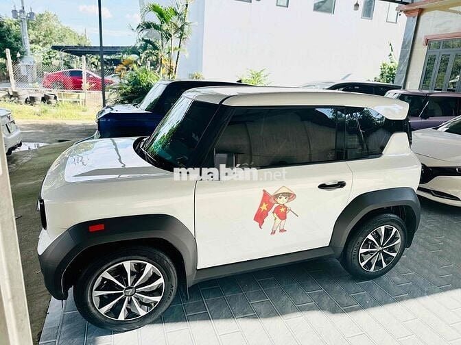 VF3 Mua Pin 2025 Km 3000 Vô Nhiều Đồ Chơi
