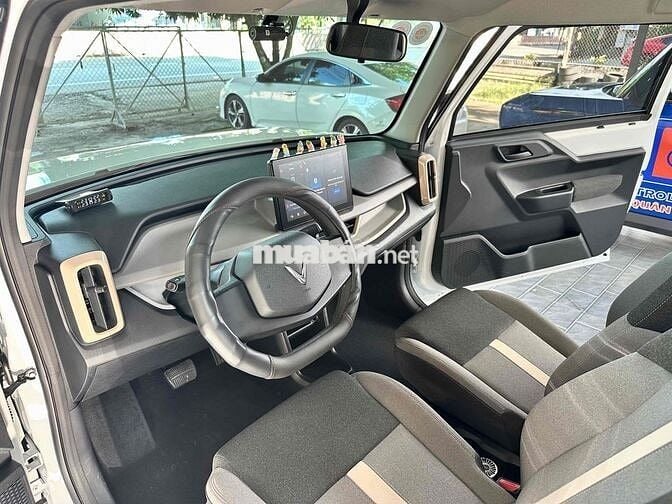 VF3 Mua Pin 2025 Km 3000 Vô Nhiều Đồ Chơi