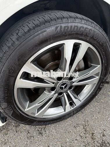 Mercedes Benz E Class 2014 E250 - 185000 km