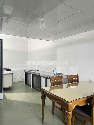 Cho thuê phòng mới xây 30m2 tách bếp 5tr5 full nội thất Tôn Đản Quận 4
