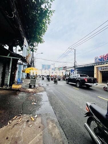 Nhà cho thuê mặt tiền đường Vành đai trong 8,2x20m thông suốt