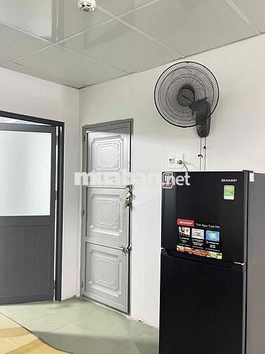 Cho thuê phòng mới xây 30m2 tách bếp 5tr5 full nội thất Tôn Đản Quận 4