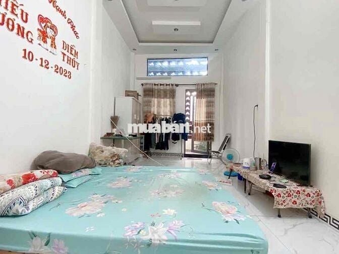 BÁN NHÀ MẶT TIỀN KINH DOANH GẦN 3 THÁNG 2 - 5 TẦNG NHỈNH 9 TỶ .