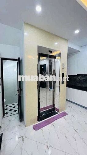 Bán gấp nhà Quan Nhân, diện tích 30m2, 5 tầng thang máy, giá 7,95ty