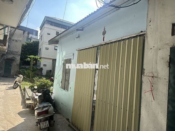 Bán nhanh 42m2 Đại Cát, có nhà C4, gần đường ô tô