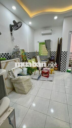 Cách Mạng Tháng 8 – Nhà 3 tầng mới đẹp, hẻm xe hơi 