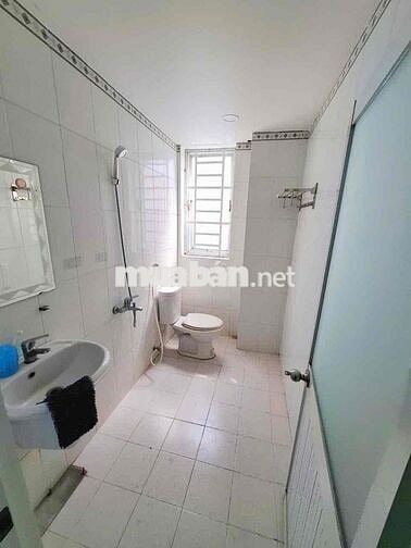 NHÀ 01 TRỆT 02 LẦU CÁCH BÙI TRỌNG NGHĨA 50m