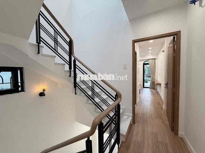 NHÀ 3 LẦU MỚI 100% - DTSD 150m2 - AEON 3phút - BÁN NHANH  CHỈ 6TỶ8