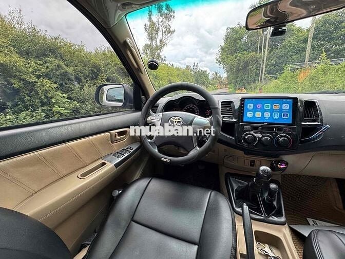 Toyota Hilux 2013 3.0G 4x4 MT - 175000 km