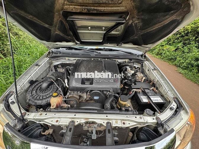 Toyota Hilux 2013 3.0G 4x4 MT - 175000 km