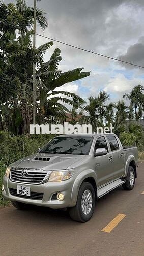 Toyota Hilux 2013 3.0G 4x4 MT - 175000 km