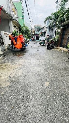 Bán gấp nhà DT 50,2m2 nằm Nguyễn Cửu Vân P.17 Bình Thạnh giá 2,25tỷ 