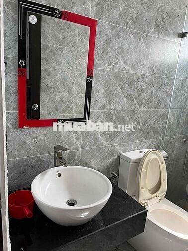 Chính chủ cho thuê căn hộ 1PN mặt tiền Ngô Quyền