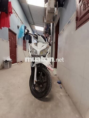 Click Thái 125i đời 2015 . Xe chạy êm mượt