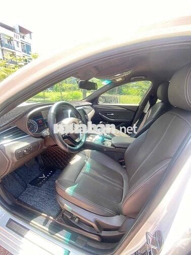 VinFast Lux A2.0 2021 2.0 AT - 71000 km