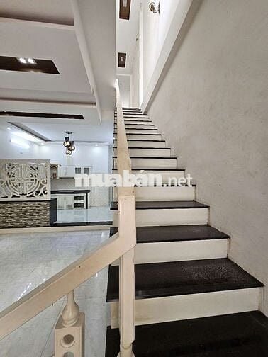 SIÊU HOT NHÀ 2 TẦNG MT THANH TỊNH, ĐƯỜNG 10.5M – 100m²