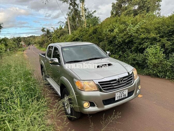 Toyota Hilux 2013 3.0G 4x4 MT - 175000 km