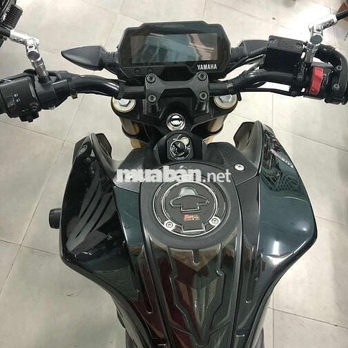 MT15 odo 8.992km, biển số HCM, zin keng. MT 15 đen