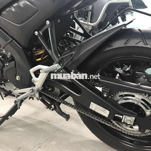 MT15 odo 8.992km, biển số HCM, zin keng. MT 15 đen