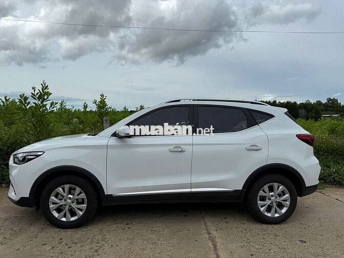 MG MGZS 2025 Standard 1.5 AT 2WD - 3900 km