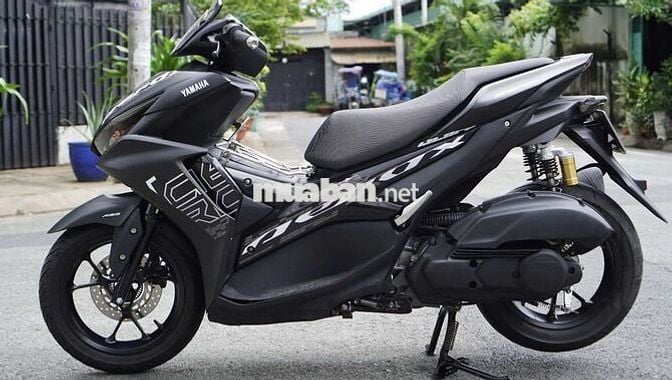 Yamaha NVX V2 Matte Black - Biển SG