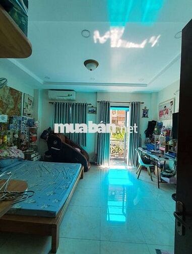 NHỈNH 10 TỶ , 60m2 , 5 TẦNG , NGANG 5m , HXH ,  E.TOWN . P13 TÂN BÌNH