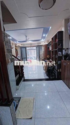 NHỈNH 10 TỎI - HXH CỘNG HÒA , NHÀ CỰC ĐẸP XÂY KIÊNG CỐ.