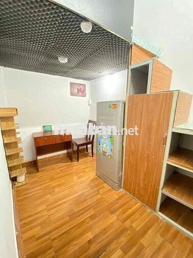 TỐNG PHÒNG FULL NỘI THẤT CÁCH CHỢ HÒA BÌNH VÀI BƯỚC CHÂN THUI